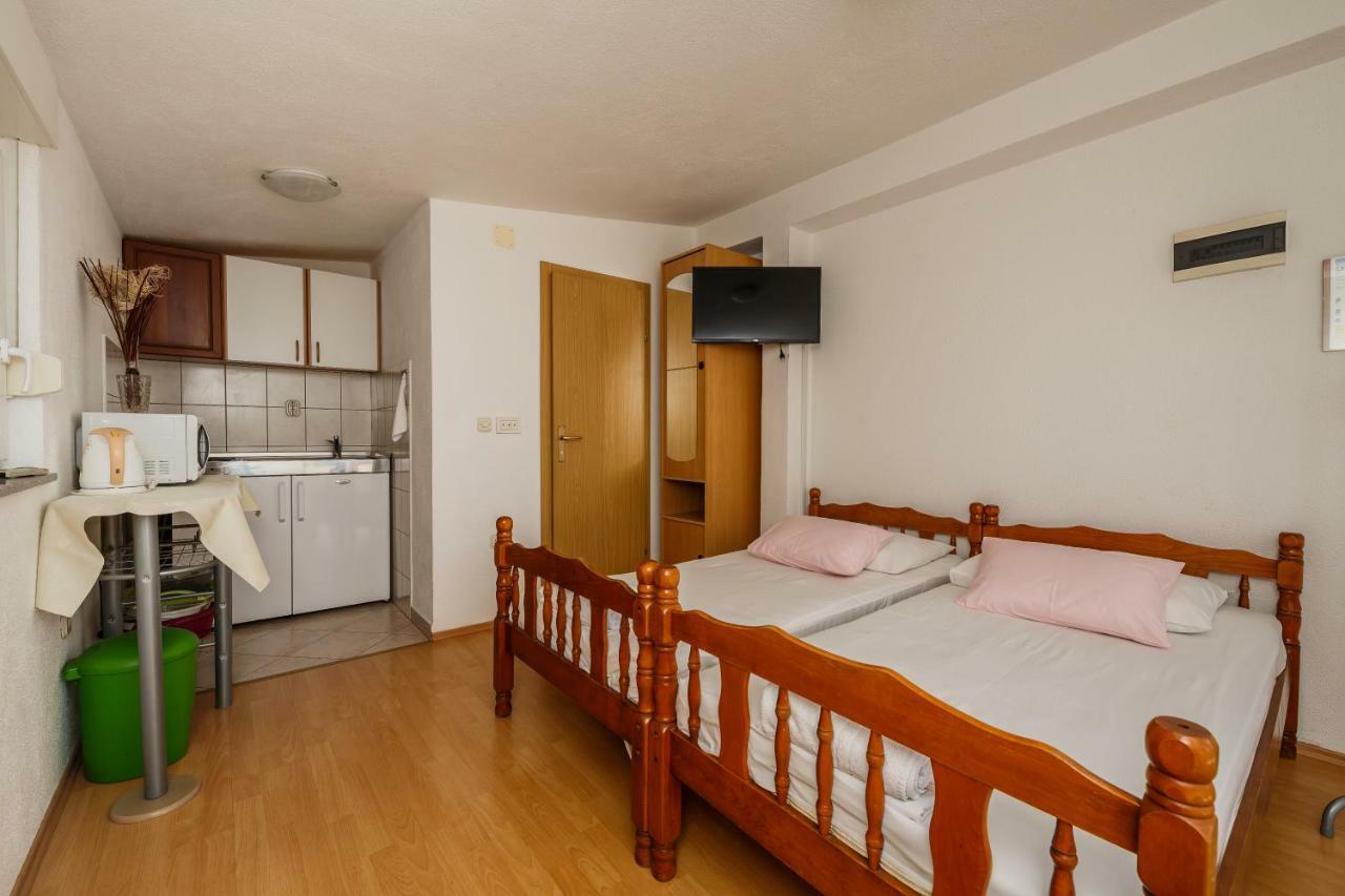 Apartments Mila คาชเตลา ภายนอก รูปภาพ